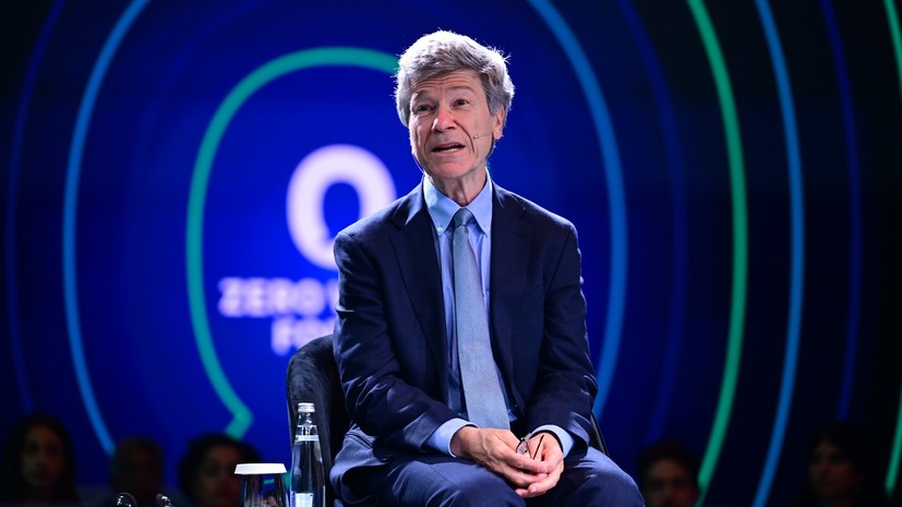 Экономист Сакс: европейские лидеры одержимы мечтой о матче-реванше над Россией