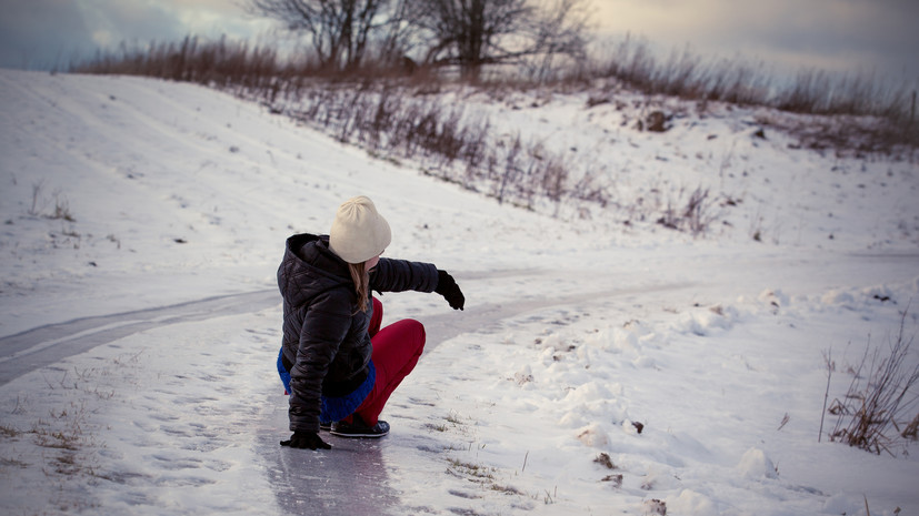Россиянам рассказали, как добиться компенсации за травму из-за гололёда