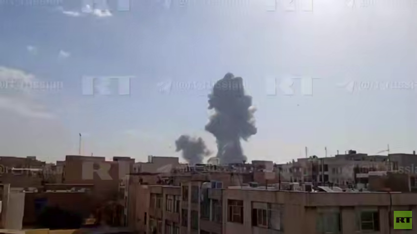 RT показал видео с последствиями удара в Тегеране
