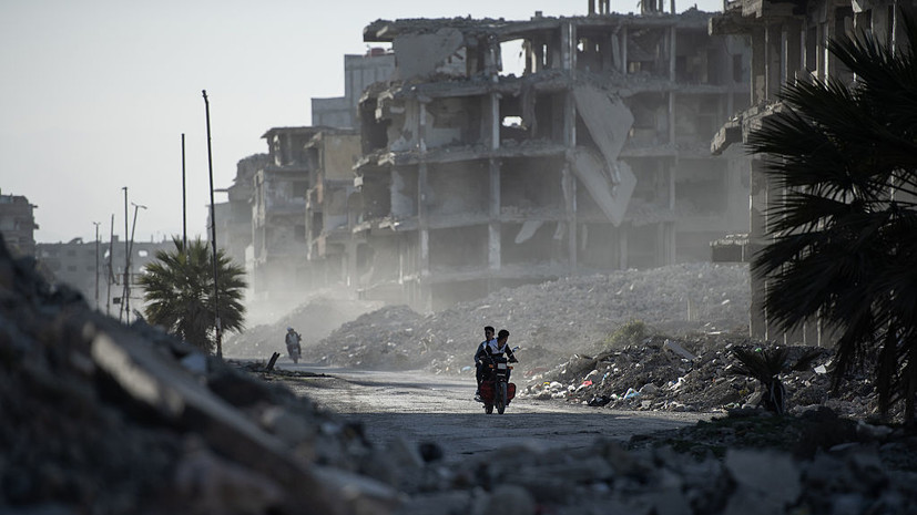 Четыре человека погибли при падении обломков ракеты в Сирии