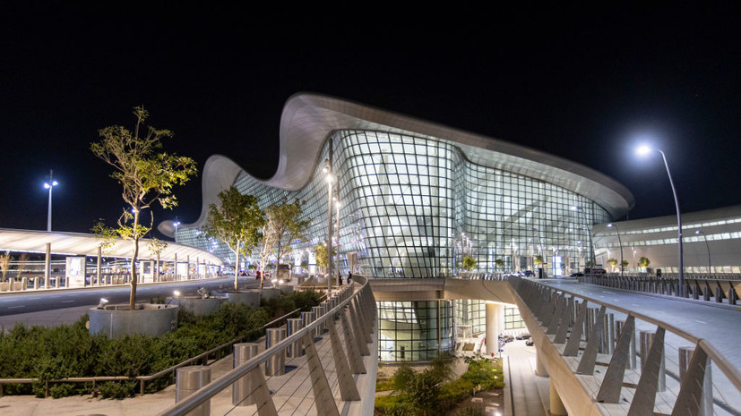 Один человек погиб при ударе по аэропорту Абу-Даби в ОАЭ