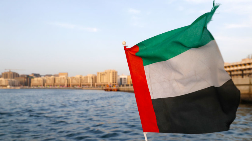 Dubai Media Office: в ОАЭ на одном из причалов порта Джебель-Али возник пожар