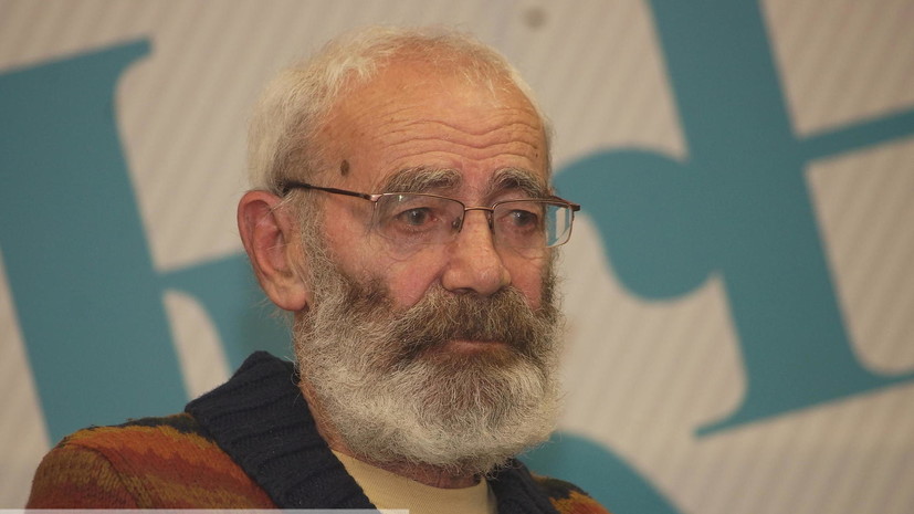 Умер писатель и художник Гарри Гордон