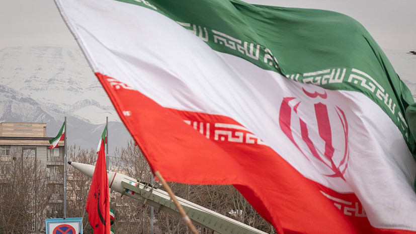 В Иране сообщили об уничтожении базы США в Бахрейне