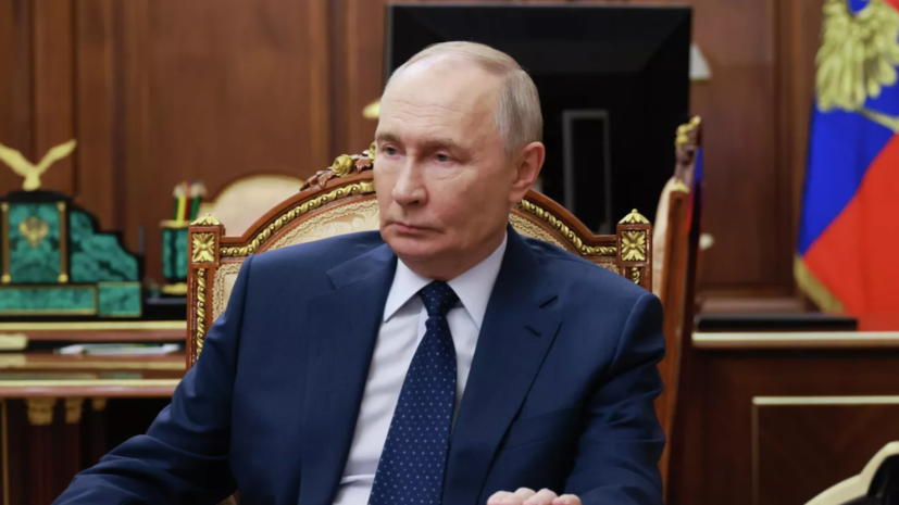 Губернатор Амурской области доложил Путину о ситуации с развитием региона