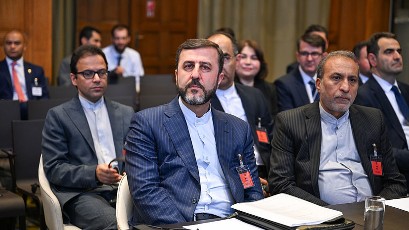 Замглавы МИД Ирана: страна справится с гибелью государственных лиц