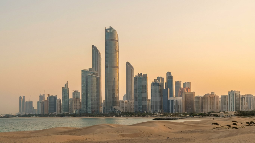 Находящихся в ОАЭ россиян призвали ориентироваться на официальные источники