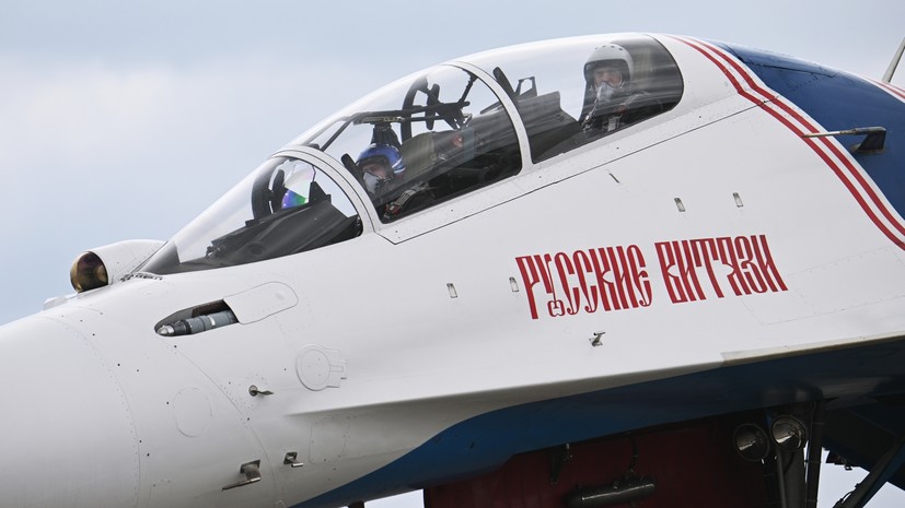 MWM: норвежские военные истребители встретились в небе с «Русскими витязями»