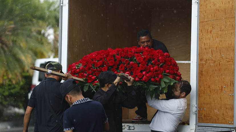 Мексиканского наркобарона Эль Менчо похоронили в золотом гробу