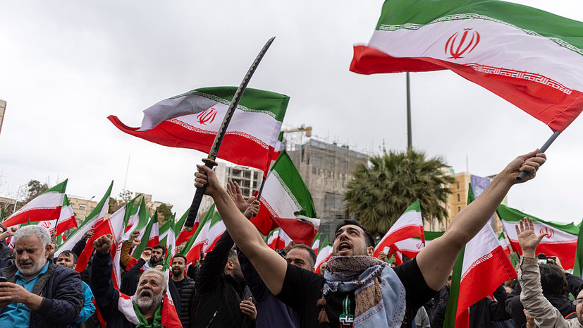 Историк Фардин: Иран на фоне конфликта с США может столкнуться с расколом