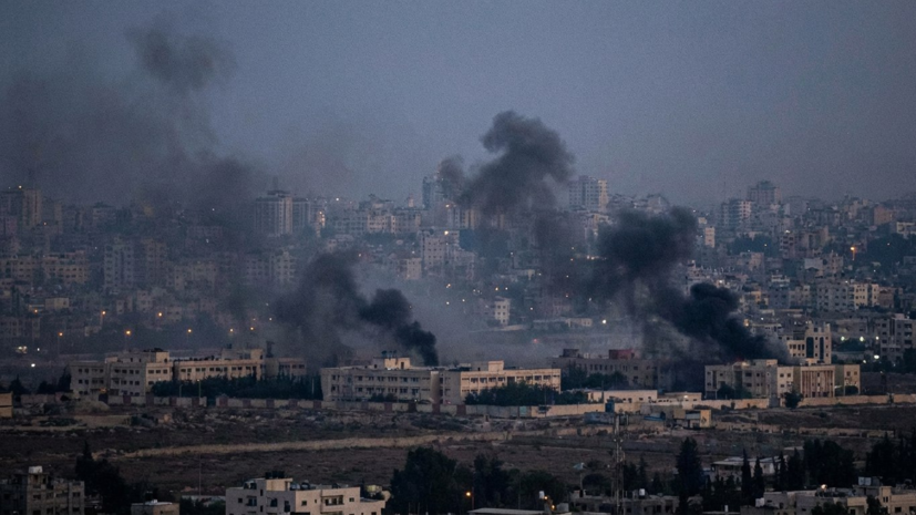 ЦАХАЛ: ВВС Израиля нанесли удары по десяткам командных центров Ирана в Тегеране