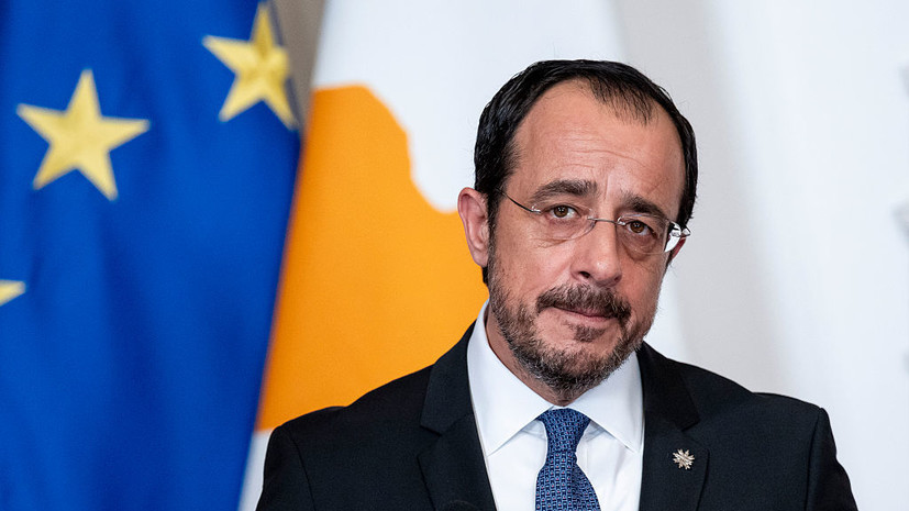 Президент Кипра назвал открытым вопрос британских баз на острове