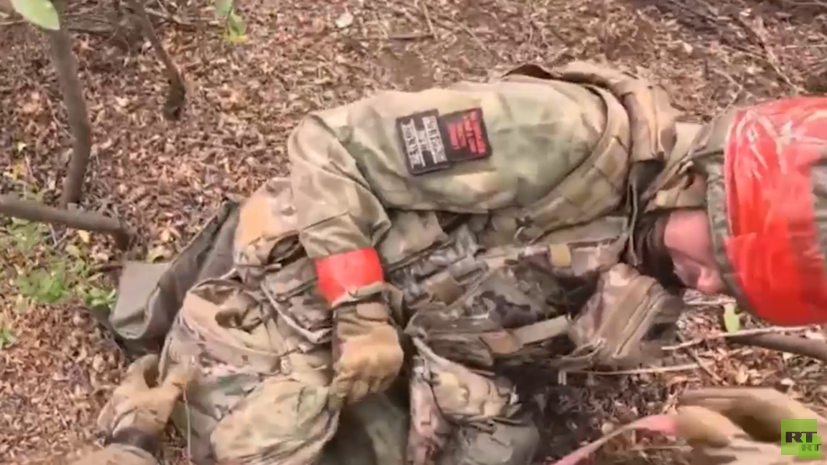 Медик отряда &laquo;Шторм&raquo; показал RT работу медпункта у линии фронта