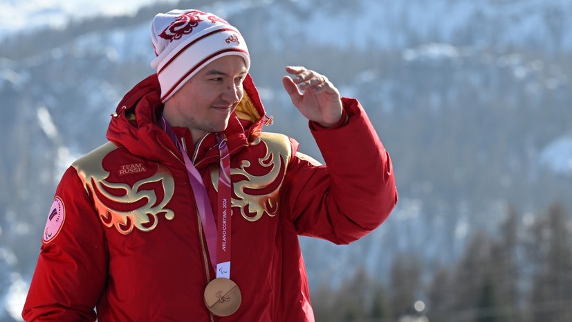 &laquo;Гордость однозначно&raquo;: россияне прошли под флагом страны на церемонии открытия и завоевали две бронзы на Паралимпиаде