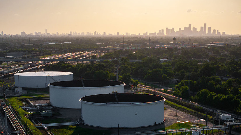 Fars: Израиль и США атаковали нефтехранилище в Тегеране