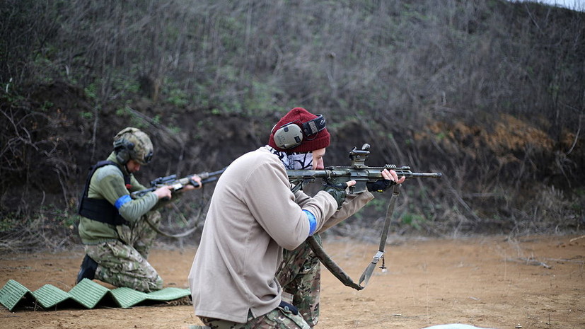 Силовики: Билецкий формирует армию радикалов на послевоенный период