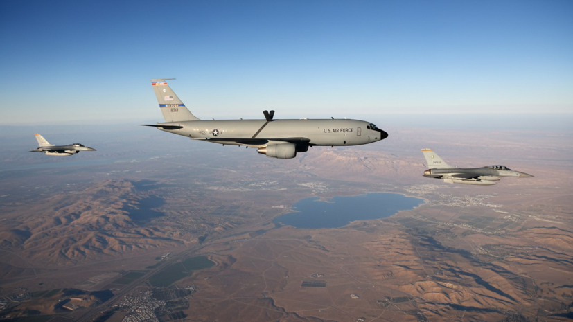 Корреспондент RT сообщила о появлении самолёта-заправщика США над Израилем