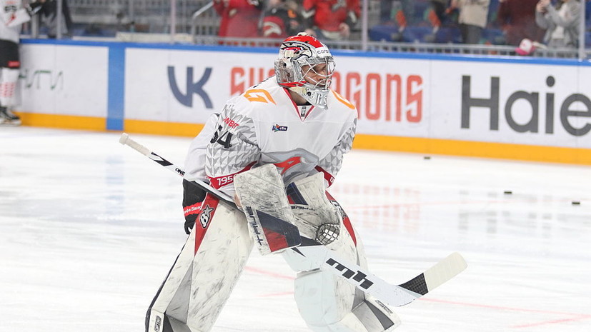 Вратарь «Авангарда» Серебряков побил рекорд среди россиян по победам за один регулярный чемпионат КХЛ
