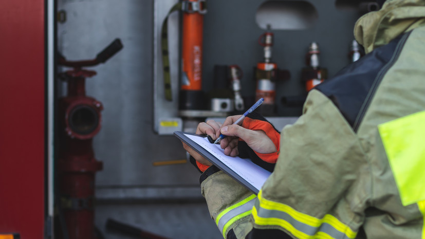 В Ростовской области при пожаре на заводе пострадали пять человек