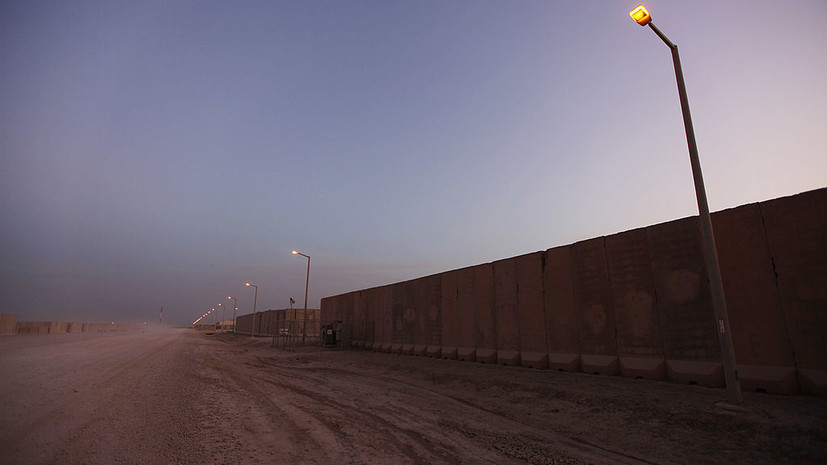 Пожар на французской базе в Ираке после прилёта беспилотника попал на видео