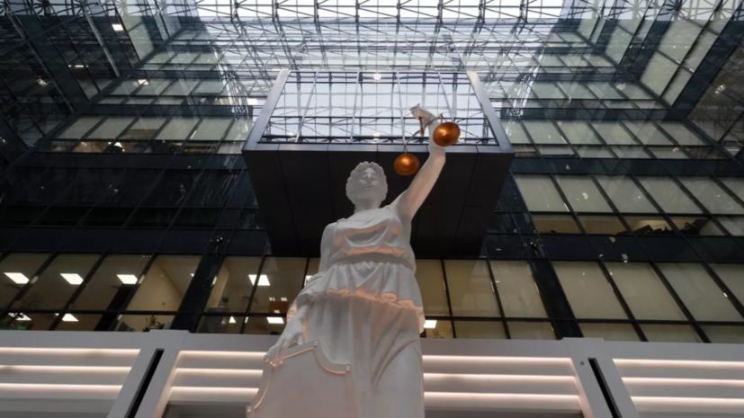 Экс-главу Росалкогольрегулирования Чуяна заочно приговорили к 12 годам