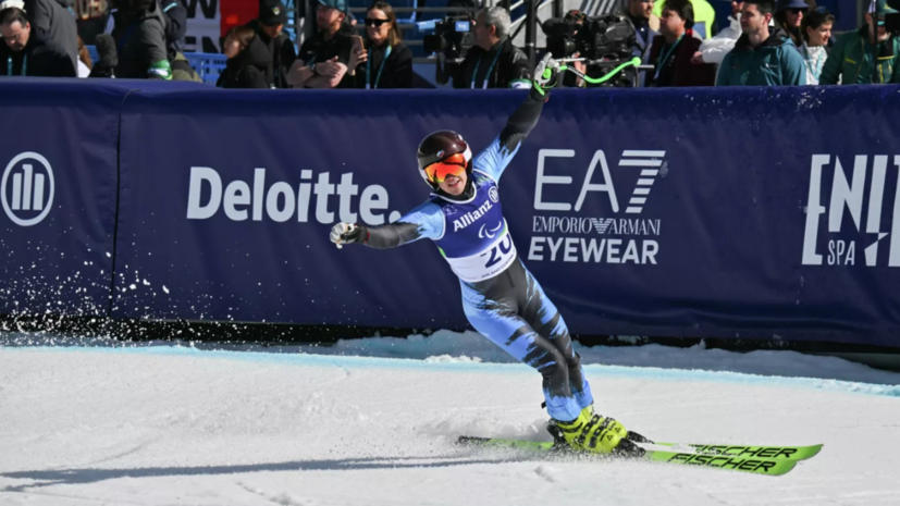 Бугаев занимает третье место после первой попытки в гигантском слаломе на Паралимпиаде