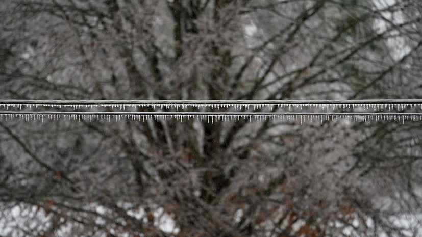 Почти 900 тысяч потребителей в США находятся без света