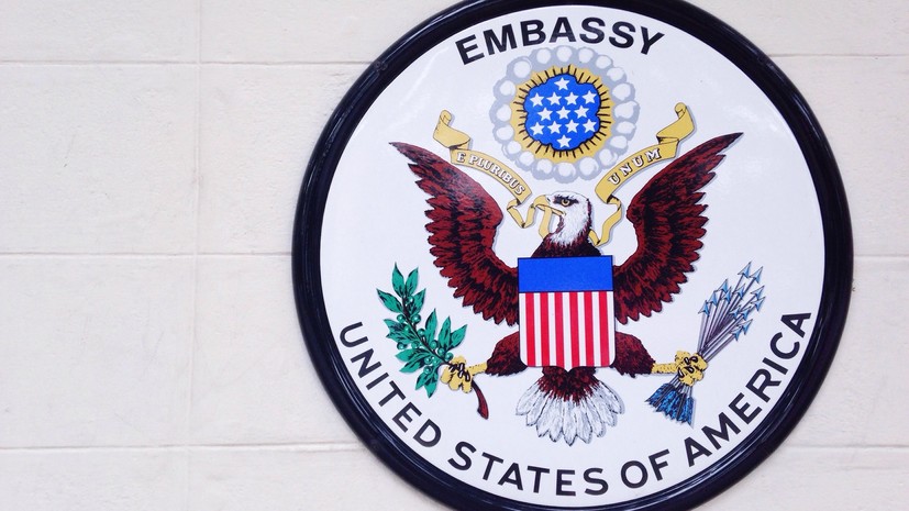 IRIB: здание посольства США в Багдаде окутано дымом