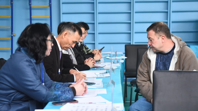 Утемисов: явка на референдуме в Казахстане превысила 70%