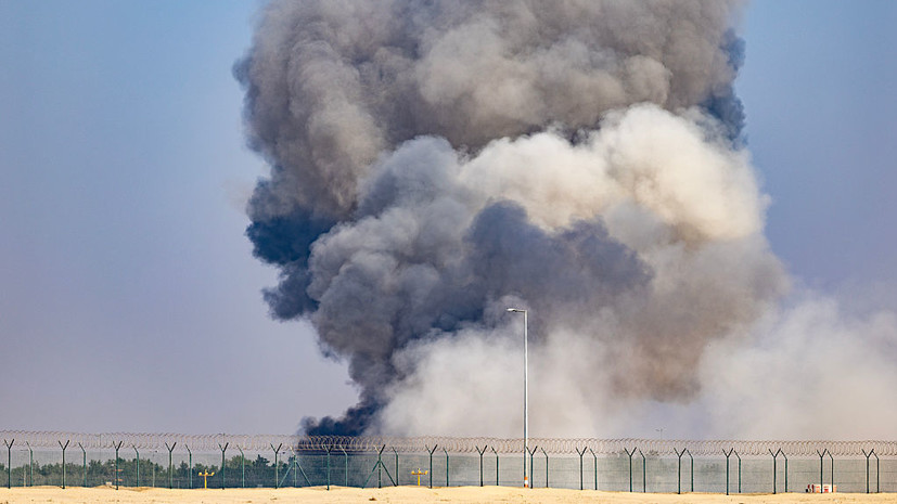 В районе аэропорта Дубая возник пожар из-за инцидента с БПЛА