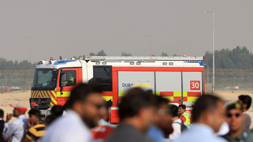 Пожарные взяли под контроль возгорание вблизи аэропорта Дубая