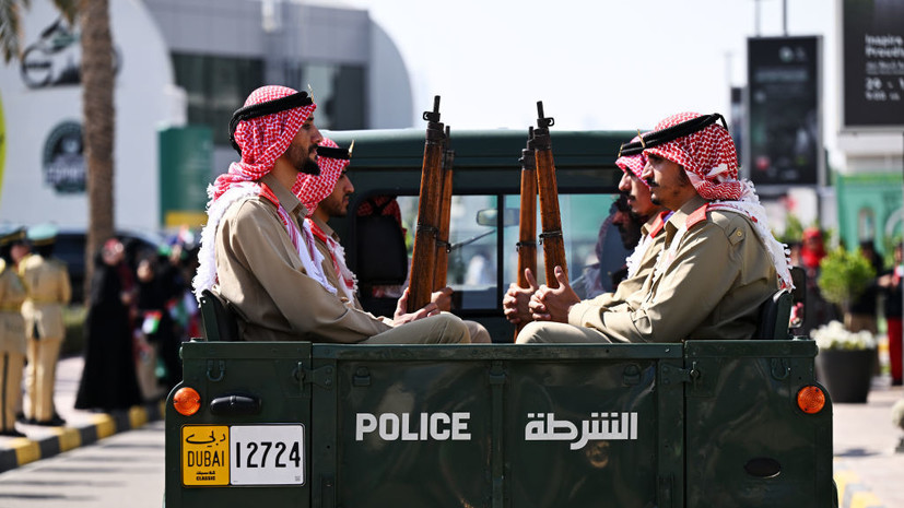 Полиция Дубая сообщила о временном перекрытии трассы в аэропорт