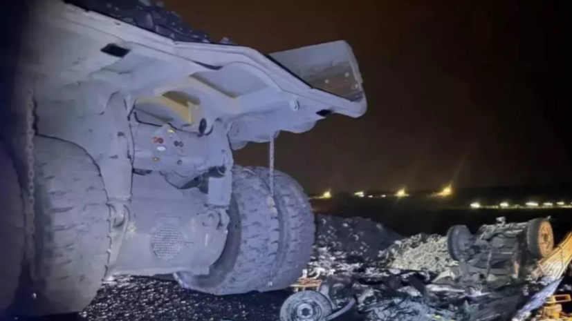 В Белгородской области самосвал раздавил УАЗ, погибли пять человек