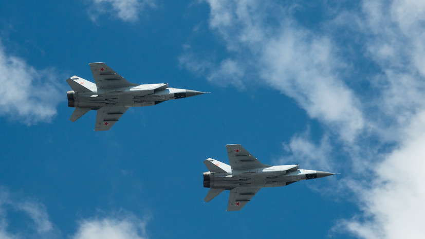 Самолёты МиГ-31И с ракетами &laquo;Кинжал&raquo; планово пролетели над Японским морем