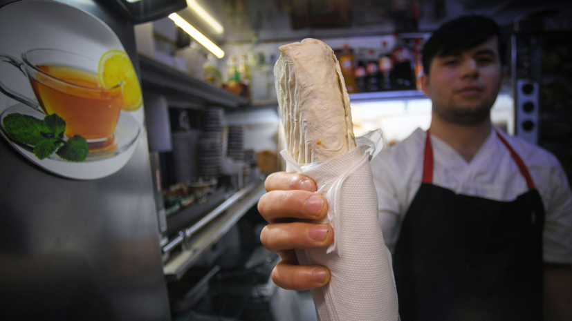 Филолог Алёшина: слово «шаурмист» может стать нормой