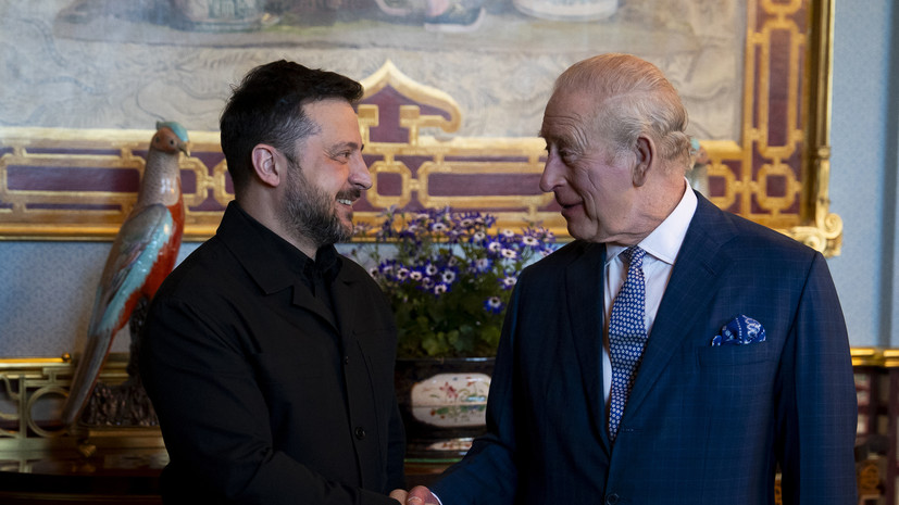 Зеленский вручил королю Британии iPad для наблюдения за фронтом