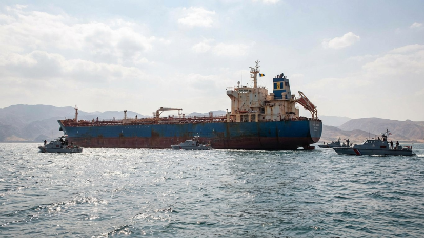 КСИР остановил нефтяной танкер под флагом Барбадоса в Ормузском проливе