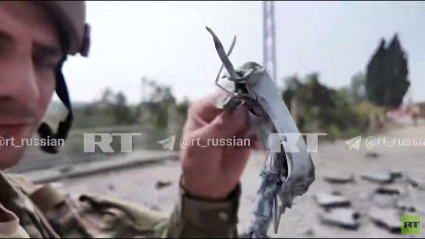 Появились кадры обломков ракеты, упавшей рядом с журналистами RT в Ливане