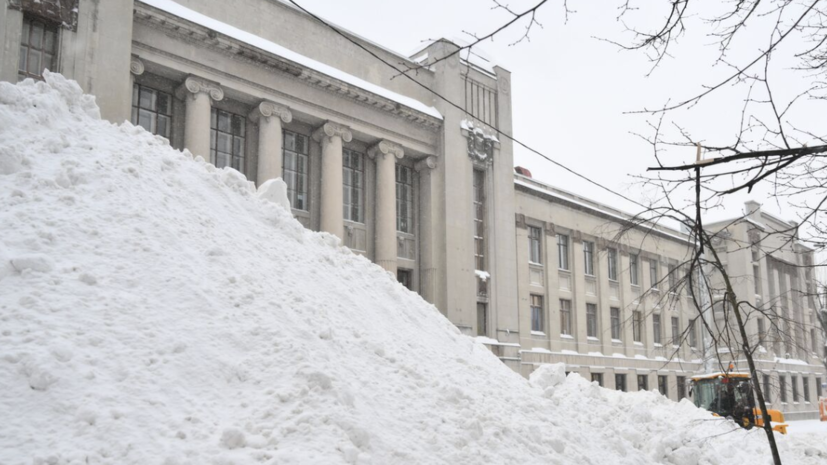 Синоптик Леус: сугробы растают в Москве не раньше апреля