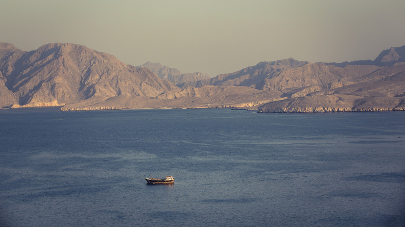 Bloomberg: судно Jamal смогло пройти через заблокированный Ормузский пролив