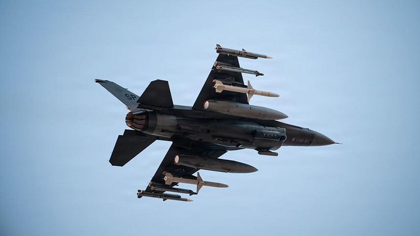 В КСИР заявили об уничтожении израильского F-16 в небе над Ираном