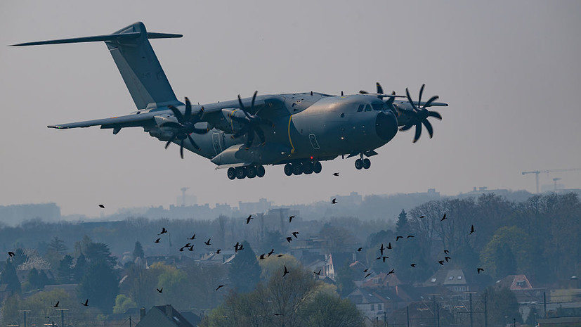 Грузовой самолёт ВВС США отключил транспондер при полёте в сторону Ирана