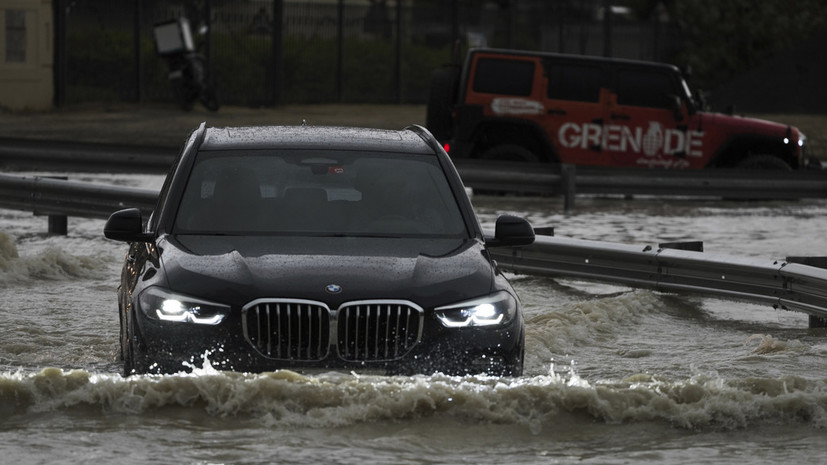 В Омане из-за наводнения погибли четыре человека, один пропал без вести