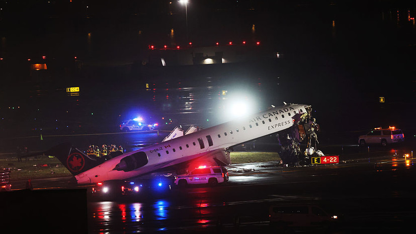 NBC: оба пилота погибли при столкновении самолёта с пожарной машиной в Нью-Йорке