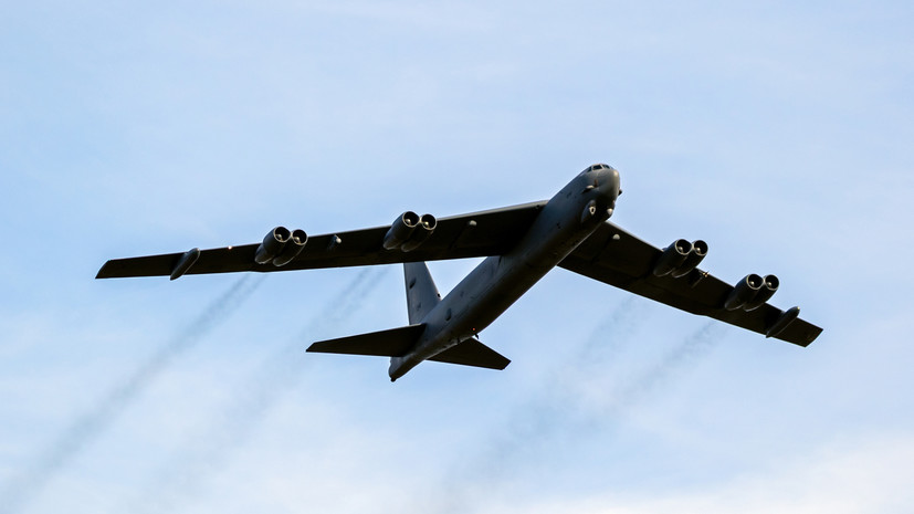 Airlive: бомбардировщик B-52 ВВС США подал сигнал бедствия над Британией