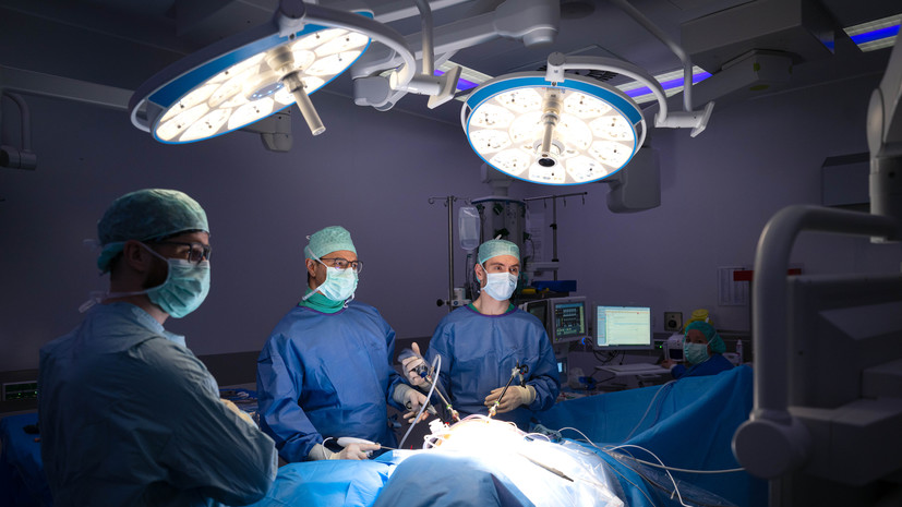 Врачи спасли жительницу Владивостока с гигантской миомой