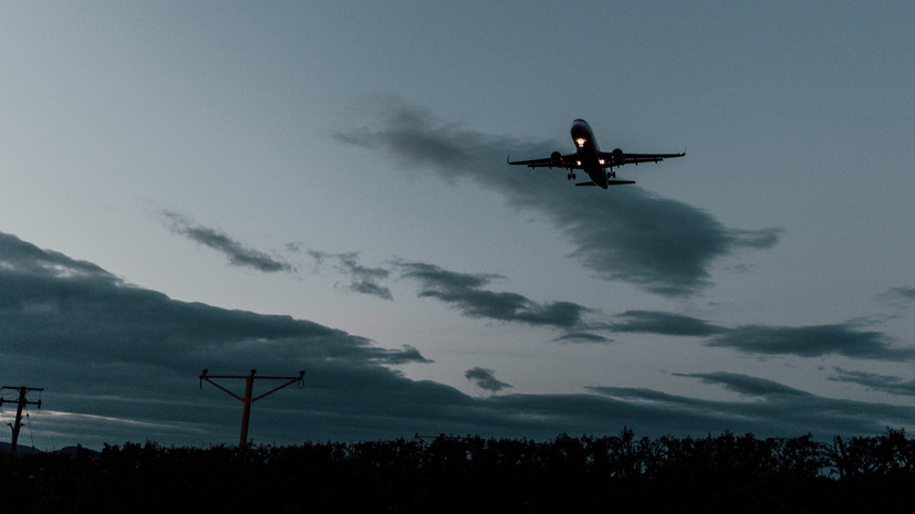 Почти 20 направлявшихся в Пулково самолётов ушли на запасные аэродромы