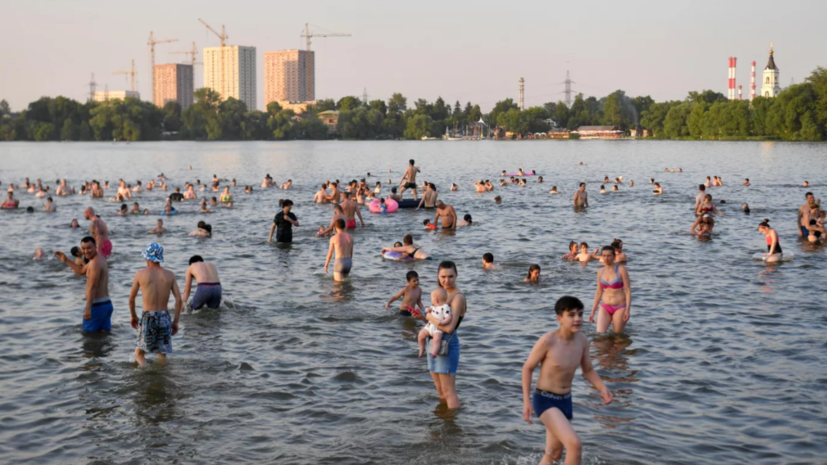 Синоптик Тишковец прокомментировал сообщения о начале купального сезона в Москве