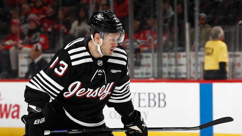 Гол Дадонова не спас «Нью-Джерси» от поражения в матче с «Каролиной»