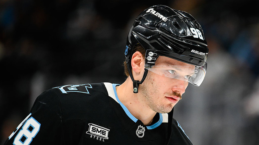 Защитник «Юты» Сергачёв с ассистентским покером стал второй звездой дня в НХЛ